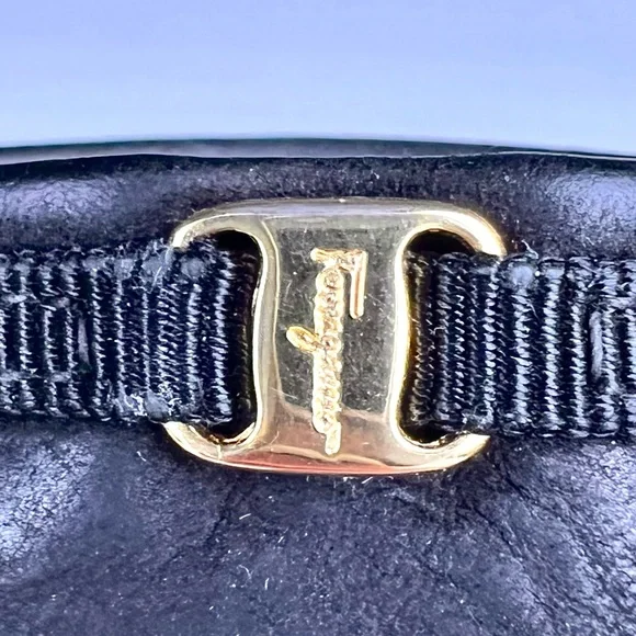 Salvatore Ferragamo Ferragamo Black Vara Bag Charm Golden - Picture 6 of 6